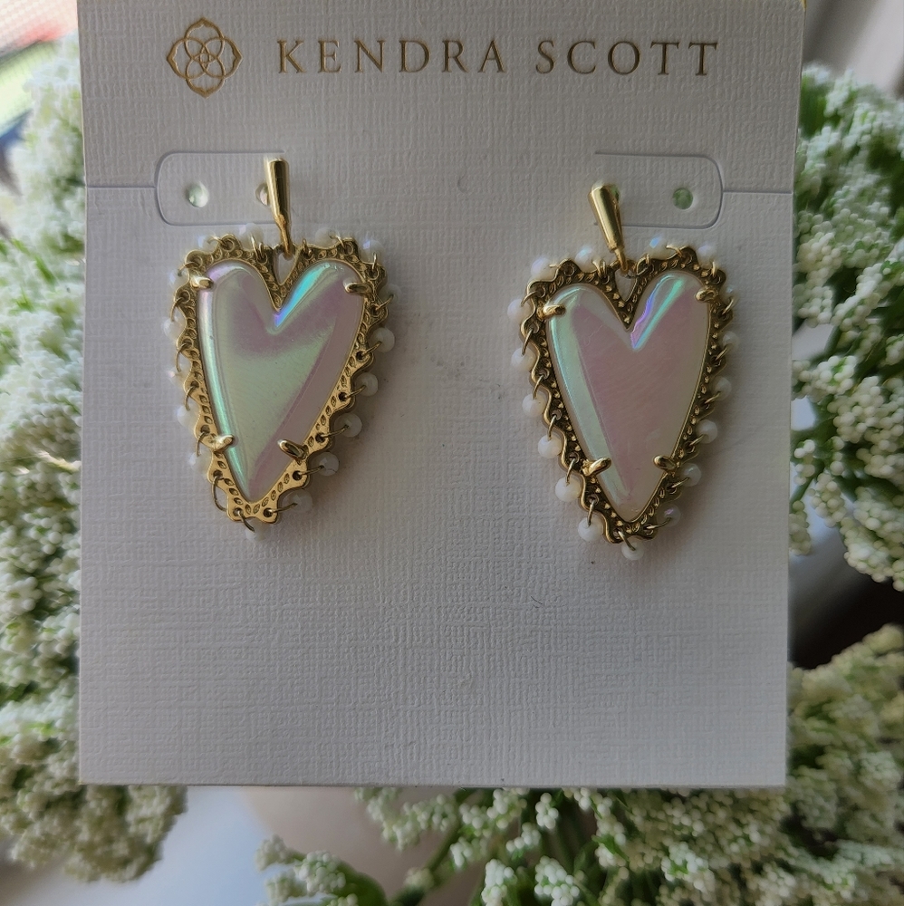 Kendra Scott Ansley Heart Earrings